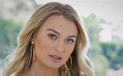 natalia pornstar|Interview with Natalia Starr .